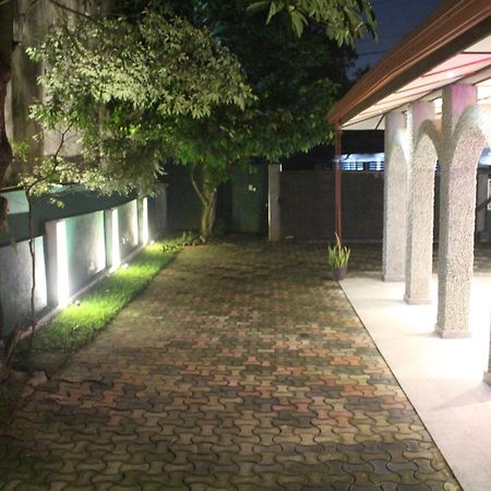Villaflorence Kadawatha المظهر الخارجي الصورة
