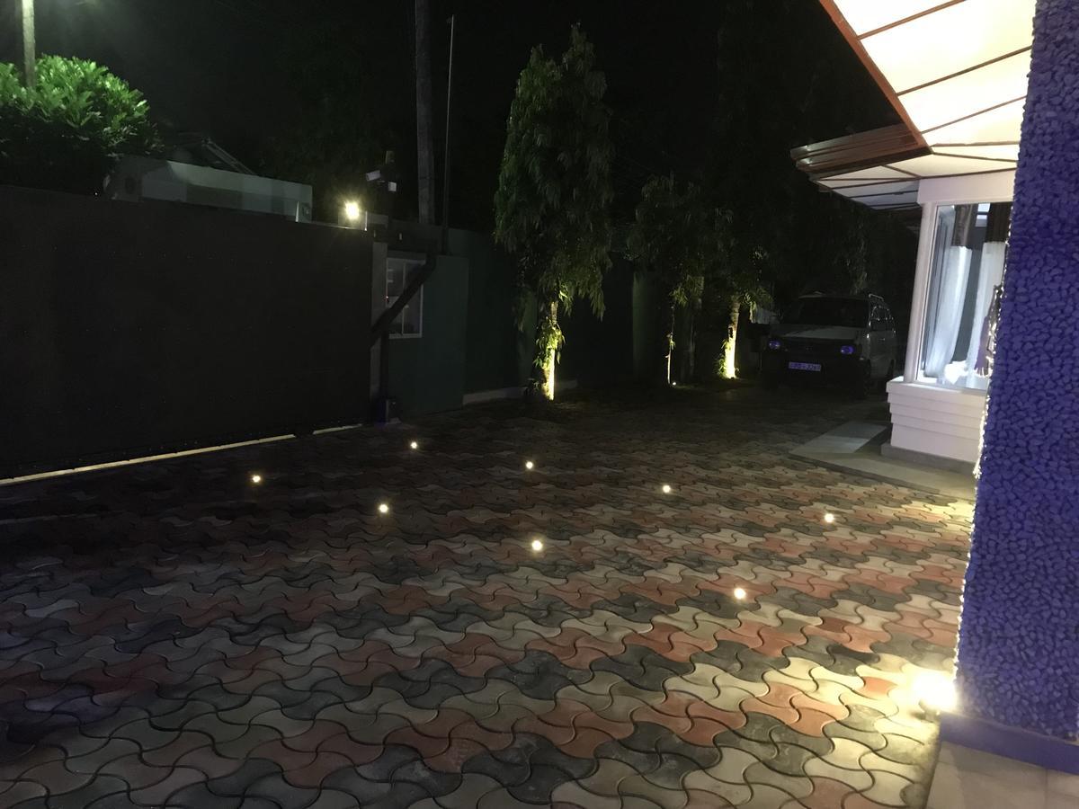 Villaflorence Kadawatha المظهر الخارجي الصورة