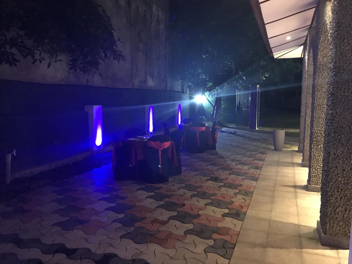 Villaflorence Kadawatha المظهر الخارجي الصورة