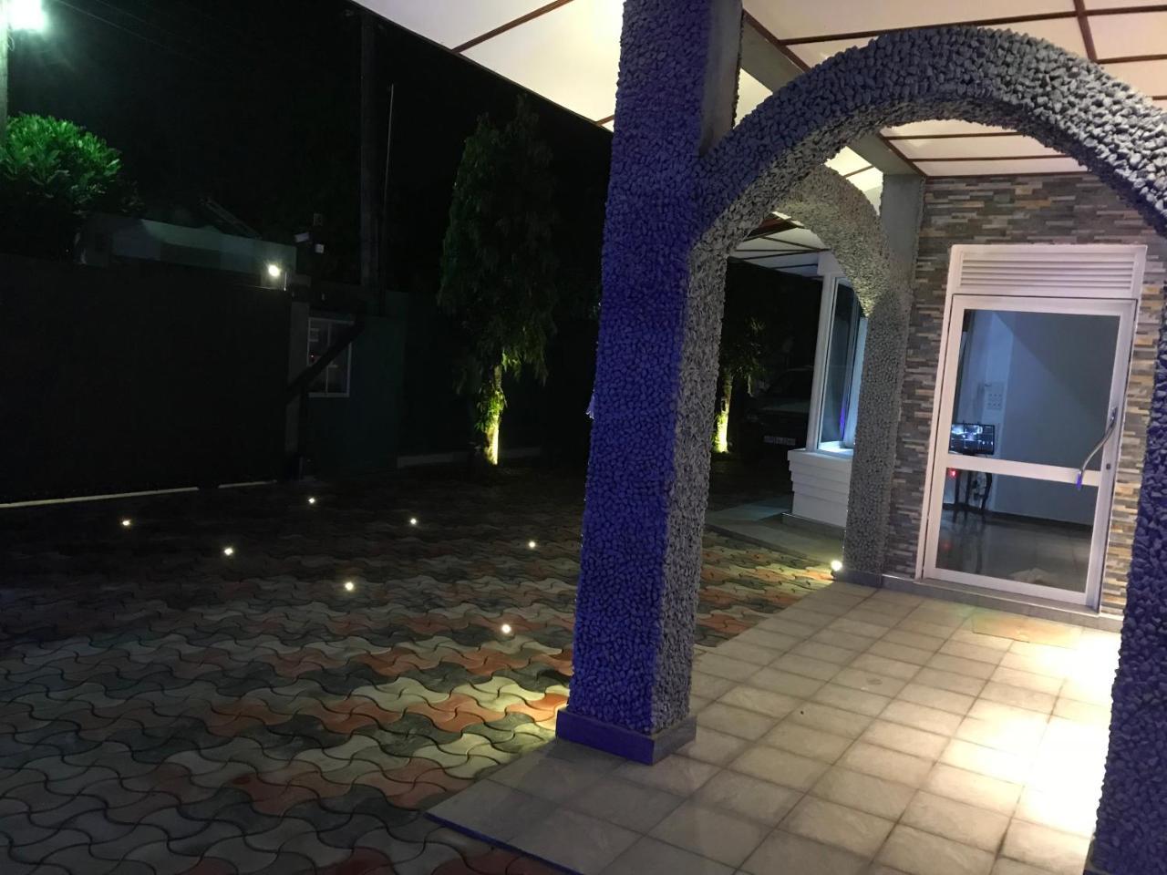 Villaflorence Kadawatha المظهر الخارجي الصورة